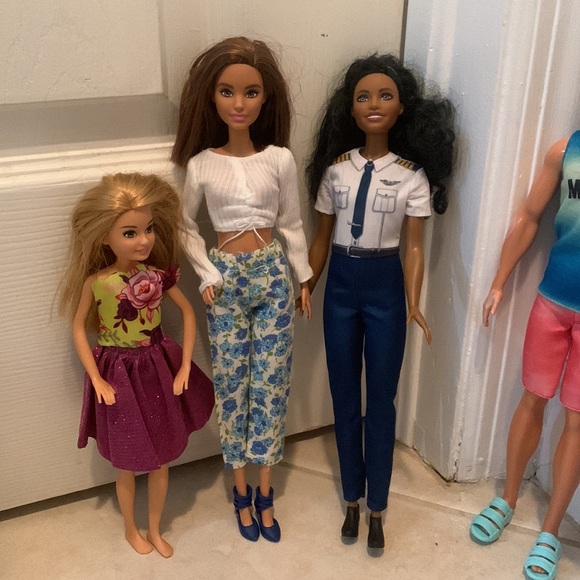 Barbie and Ken Lot - Picture 5 of 17